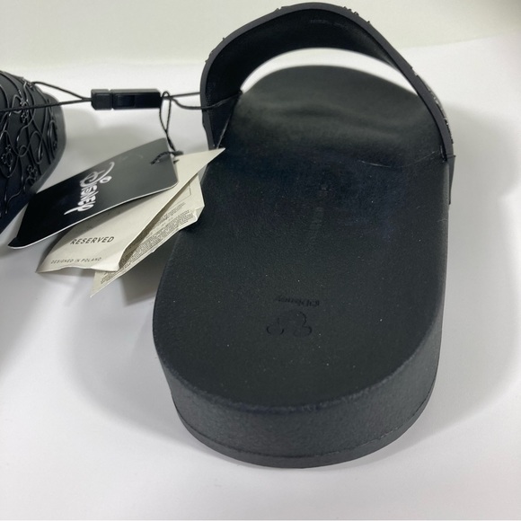 NWT Disney Mickey Mouse Slide Sandal Black Licensed - Picture 10 of 11